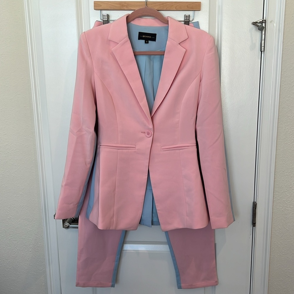 THE BRAND LABEL Pant Suit - Picture 4 of 15